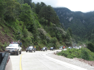 Motorcade to Todos Los Santos